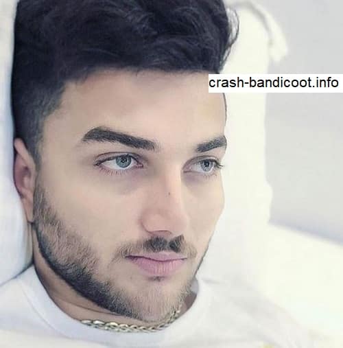 پدارم مختاری کیست