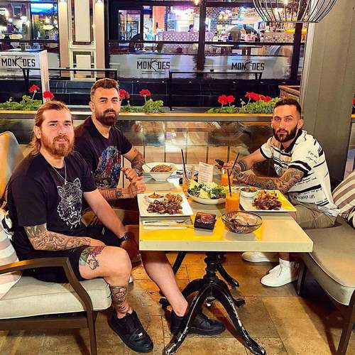 ایپکچی در کدام تیم بازی می کند ؟