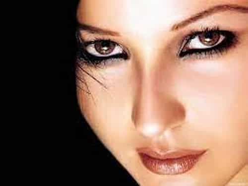 صدف صادقی کیست؟