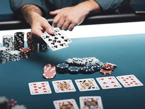 تعداد نفرات لازم برای این بازی چند نفر است؟