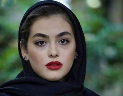 ساخت فیلم زندگی ریحانه پارسا در استانبول