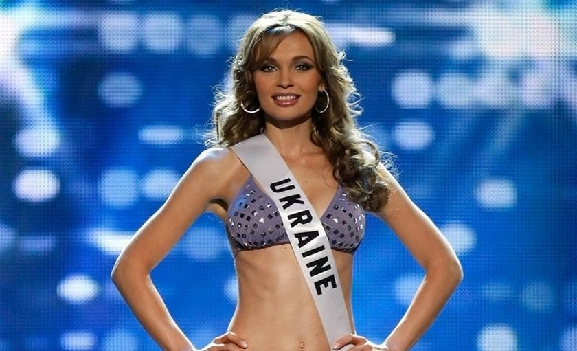 فیلم تاج گذاری این دختر شایسته را در کجا مشاهده کنیم؟ 