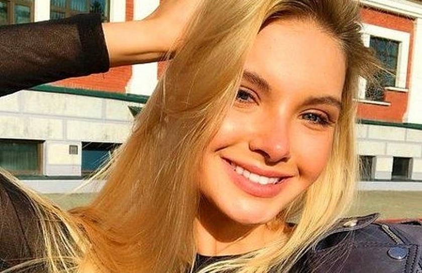 آیا اطلاعاتی از میزان درآمد وی وجود دارد؟ 